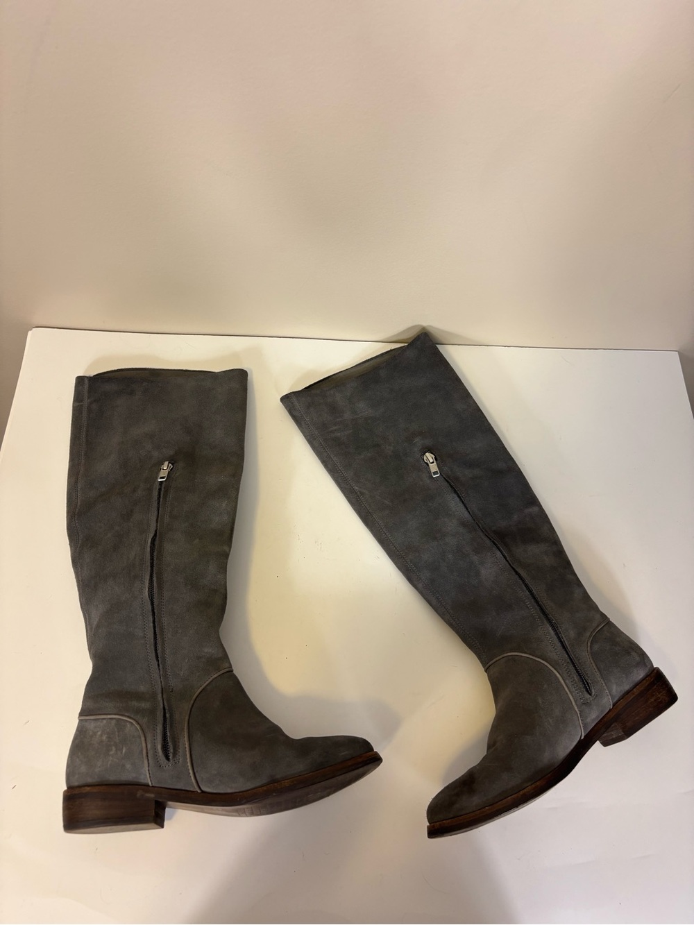 UGG Gray Suede Tall Riding Boots Women’s 5 - Picture 7 of 10